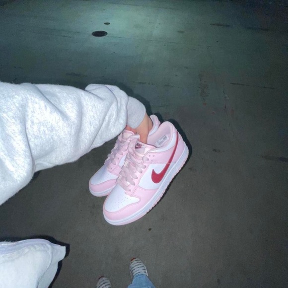 Shoes - dunk low pink foam 6Y #dunklow #jordan1 #pink